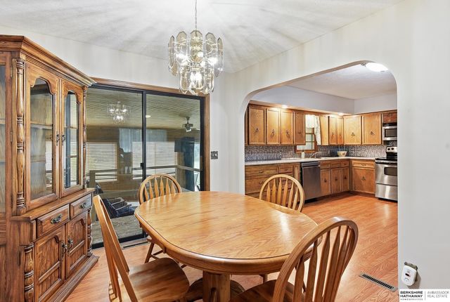 8205 Clairmont Avenue, Ralston, NE 68127