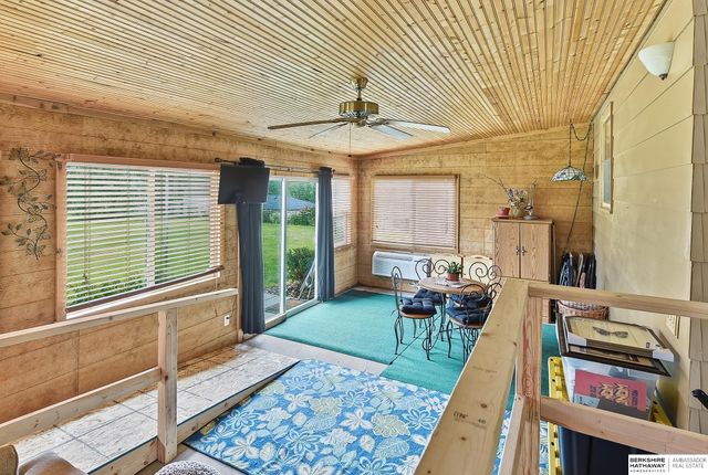 8205 Clairmont Avenue, Ralston, NE 68127