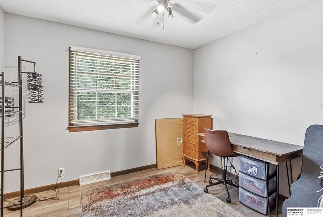 8205 Clairmont Avenue, Ralston, NE 68127