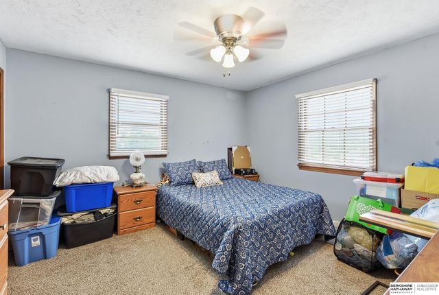 8205 Clairmont Avenue, Ralston, NE 68127