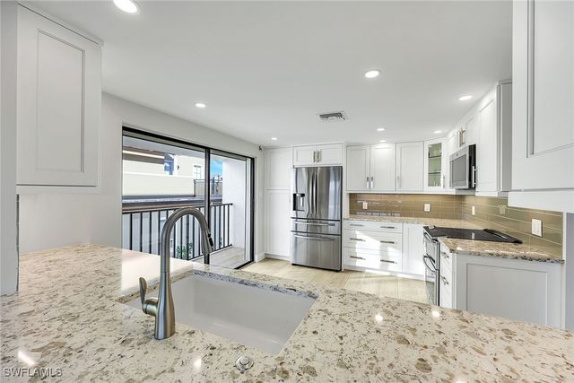 910 Panama CT 402, Marco Island, FL 34145