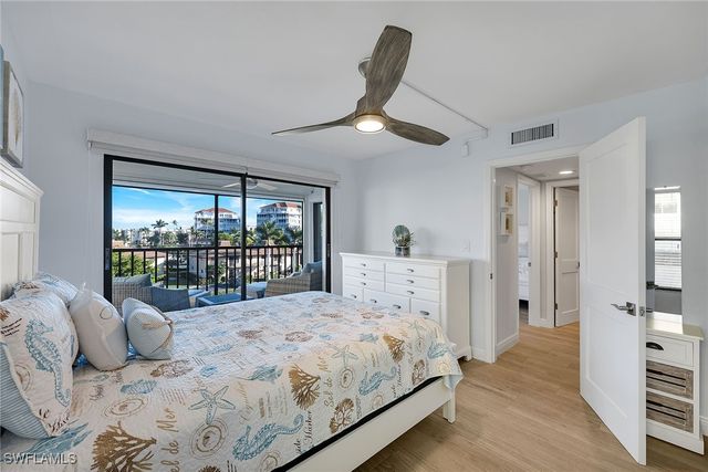 910 Panama CT 402, Marco Island, FL 34145