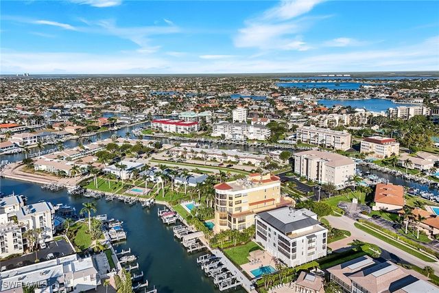 910 Panama CT 402, Marco Island, FL 34145