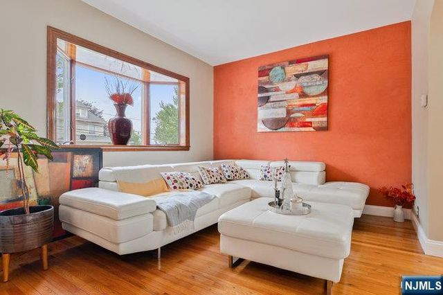528 Anderson Avenue, Wood Ridge, NJ 07075