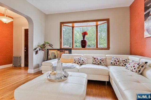 528 Anderson Avenue, Wood Ridge, NJ 07075