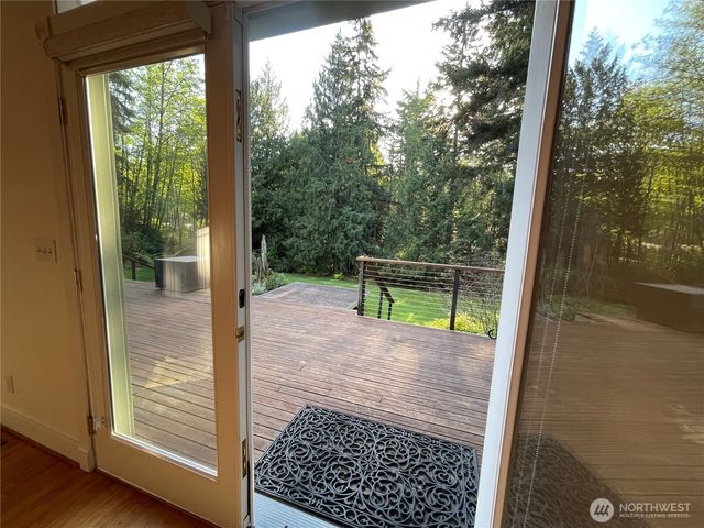 8456 Landing Lane SE, Port Orchard, WA 98367