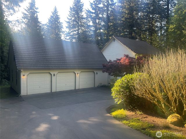 8456 Landing Lane SE, Port Orchard, WA 98367