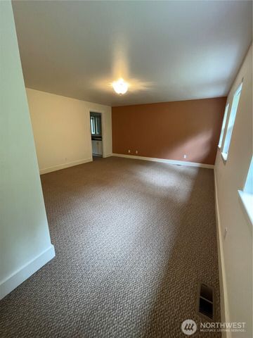 8456 Landing Lane SE, Port Orchard, WA 98367