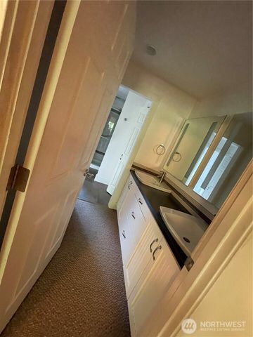 8456 Landing Lane SE, Port Orchard, WA 98367