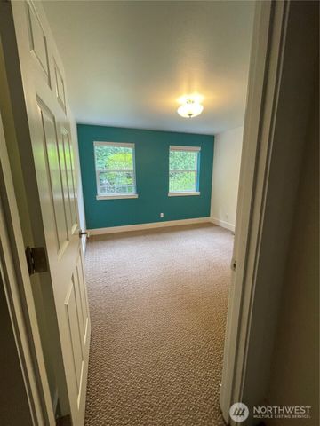 8456 Landing Lane SE, Port Orchard, WA 98367