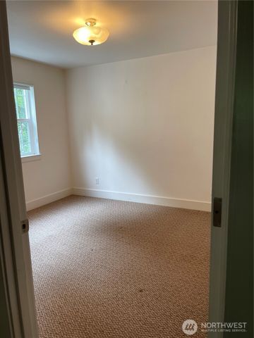 8456 Landing Lane SE, Port Orchard, WA 98367