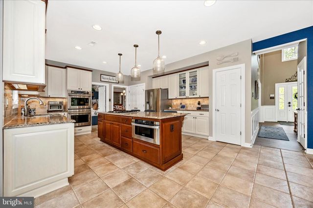 6170 CHALLEDON CIR, Mount Airy, MD 21771