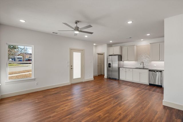 508 E Kimball Street 1, Mansfield, TX 76063