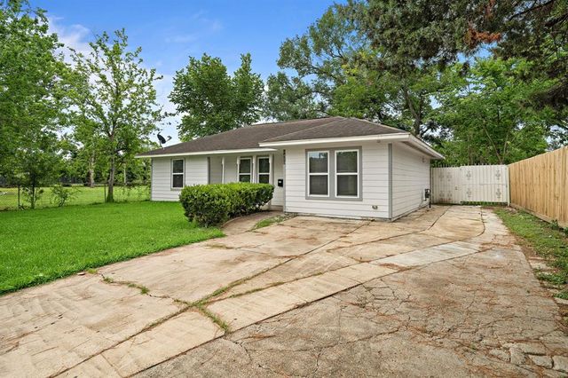 8419 Gold Creek Drive, Houston, TX 77080