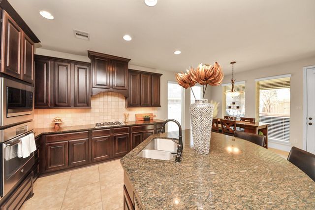 119 Meadow Run Drive, Conroe, TX 77384