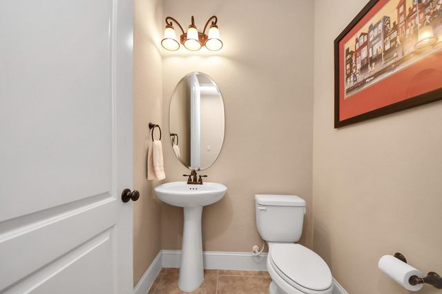 119 Meadow Run Drive, Conroe, TX 77384