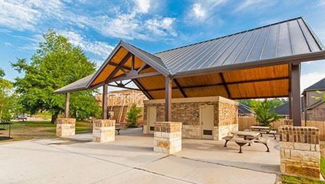 119 Meadow Run Drive, Conroe, TX 77384