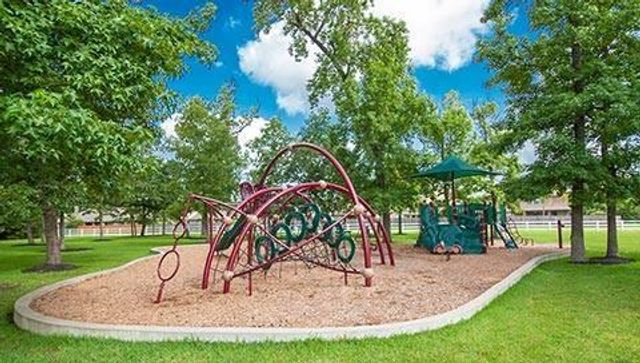 119 Meadow Run Drive, Conroe, TX 77384