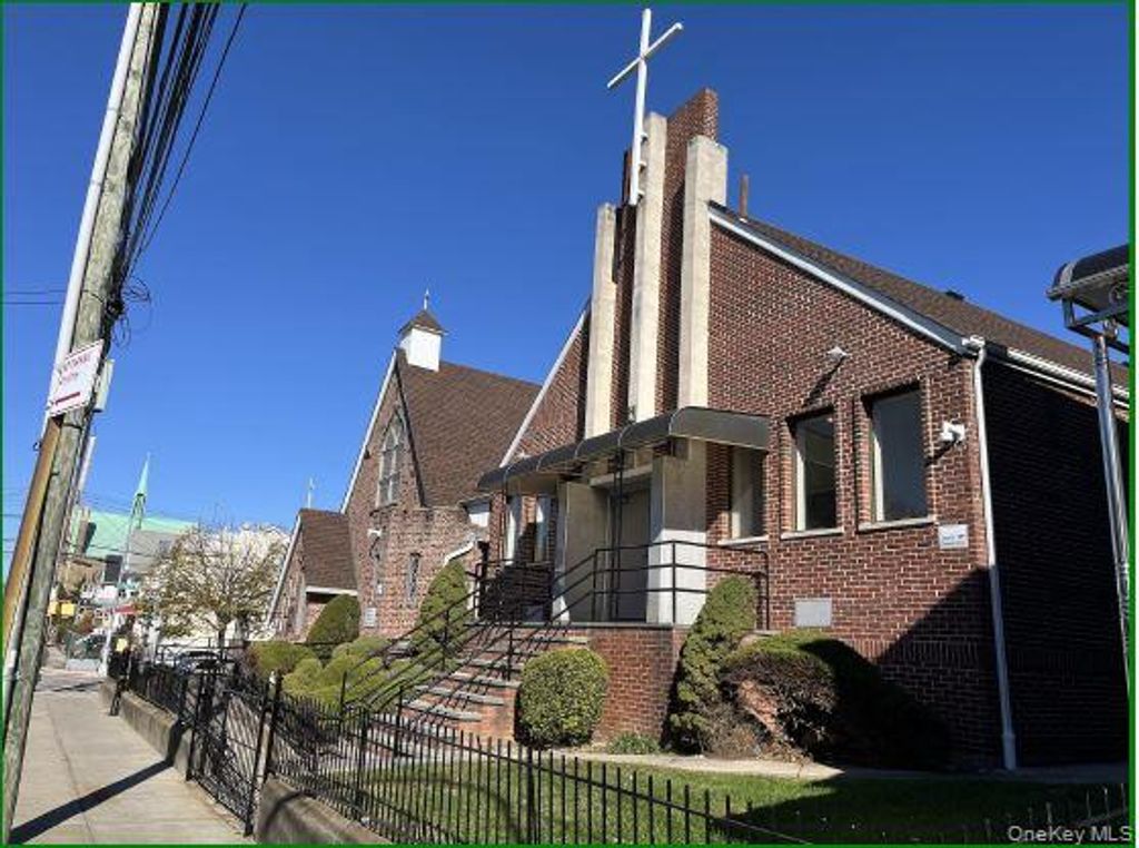 103-10 104 Street, South Ozone Park, NY 11417 — photo 2