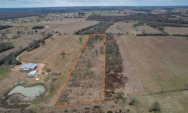 32186 Howell Road, Waller, TX 77484