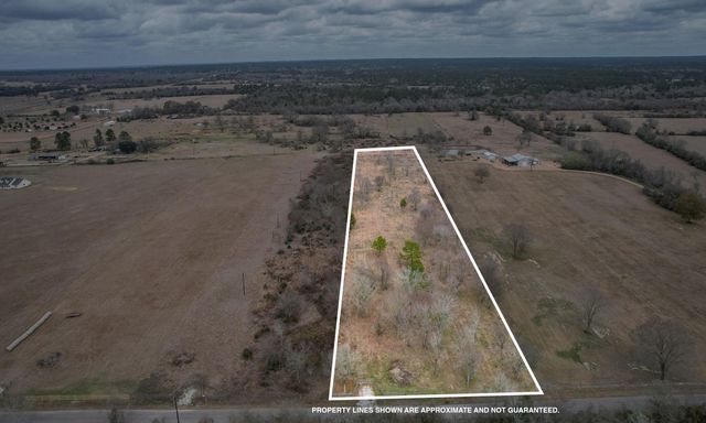 32186 Howell Road, Waller, TX 77484