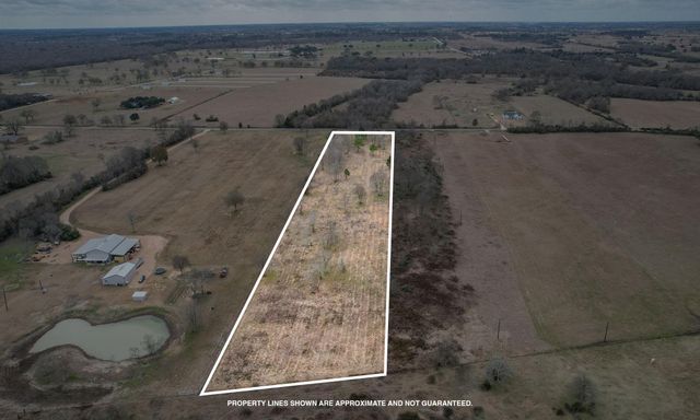 32186 Howell Road, Waller, TX 77484