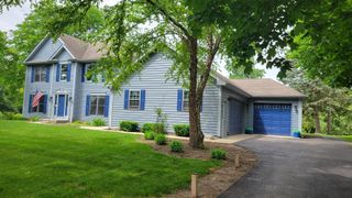 4001 Acacia Drive, Crystal Lake, IL 60012