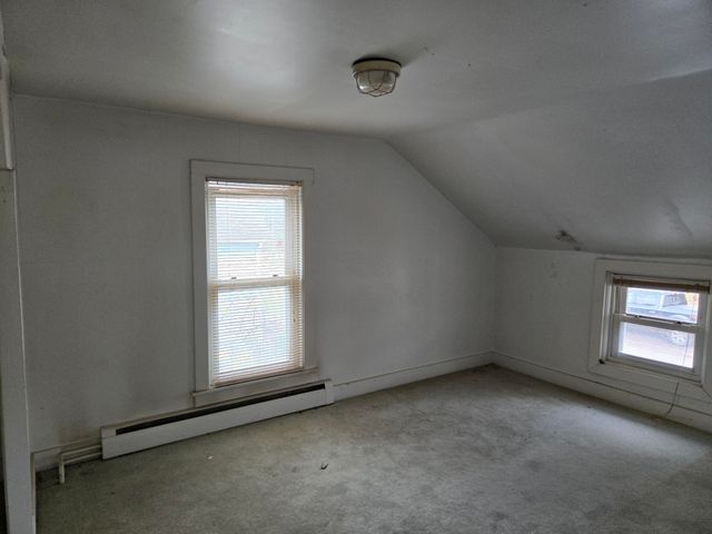 25438 4th Street, Grosse Ile, MI 48138