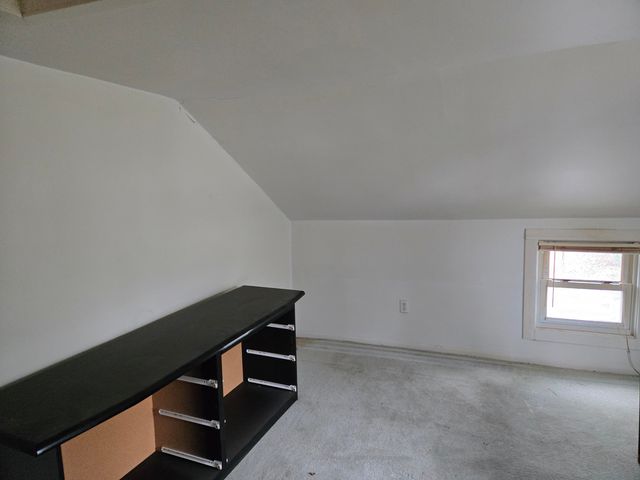 25438 4th Street, Grosse Ile, MI 48138