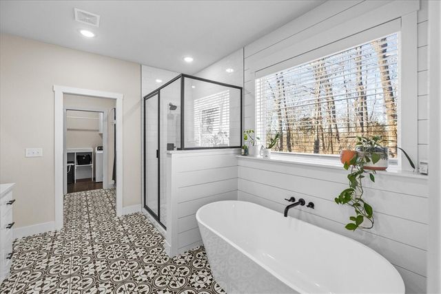 9 Whithorn Circle, Bella Vista, AR 72715