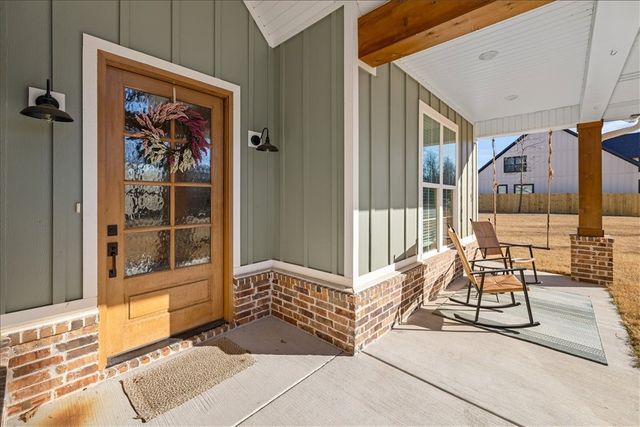 9 Whithorn Circle, Bella Vista, AR 72715