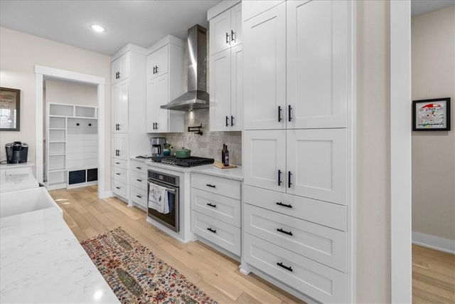 9 Whithorn Circle, Bella Vista, AR 72715