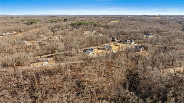 9 Whithorn Circle, Bella Vista, AR 72715