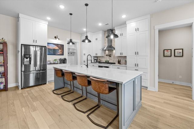 9 Whithorn Circle, Bella Vista, AR 72715