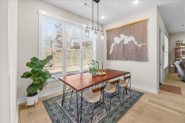 9 Whithorn Circle, Bella Vista, AR 72715