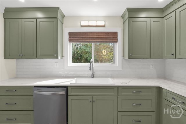 21 Noble Glen Drive, Savannah, GA 31406