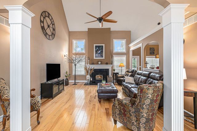 4849 Indian Creek Drive, Jackson, MI 49201