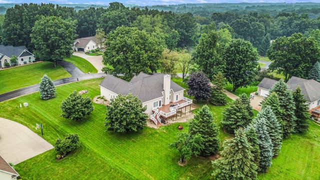 4849 Indian Creek Drive, Jackson, MI 49201