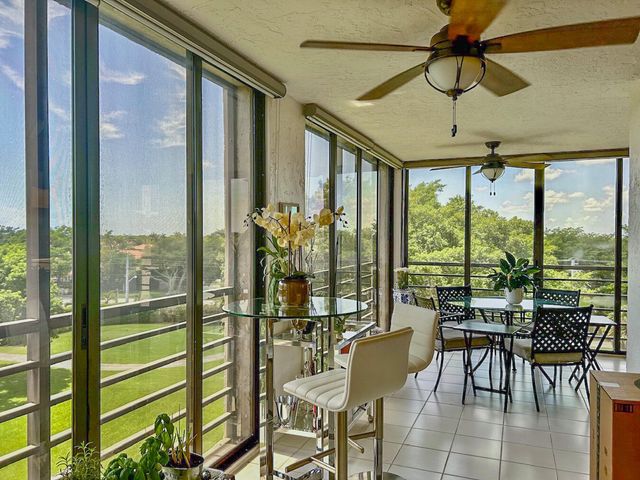 7568 Regency Lake Drive 602, Boca Raton, FL 33433