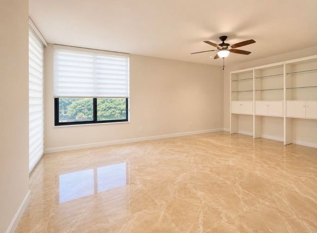 7568 Regency Lake Drive 602, Boca Raton, FL 33433