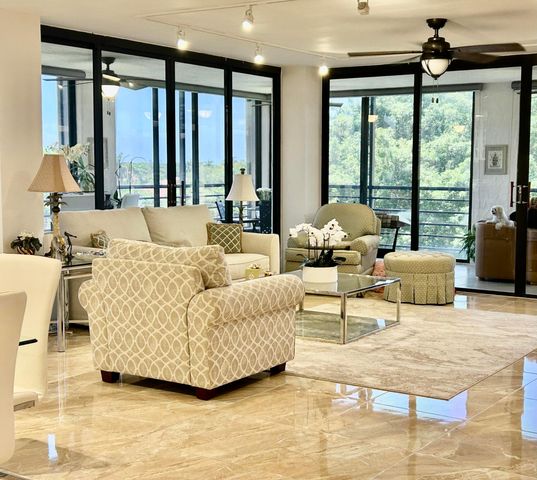 7568 Regency Lake Drive 602, Boca Raton, FL 33433