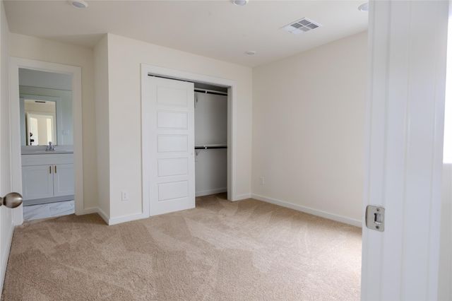 2403 Outpost Canyon Drive, Iowa Colony, TX 77583