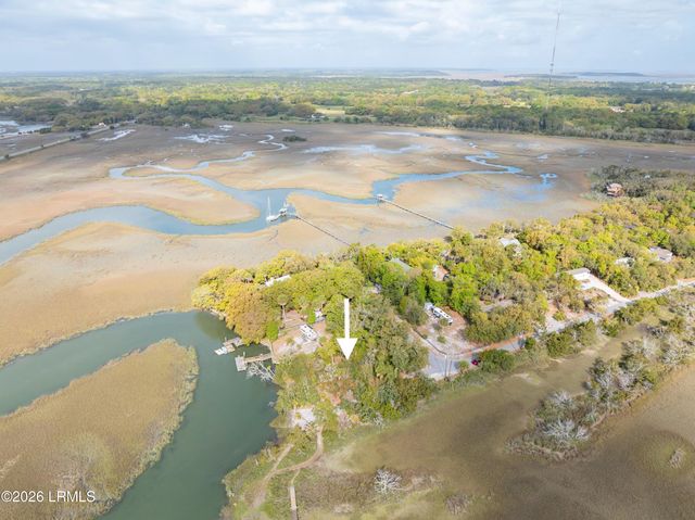 82 Inglewood Circle, St. Helena Island, SC 29920