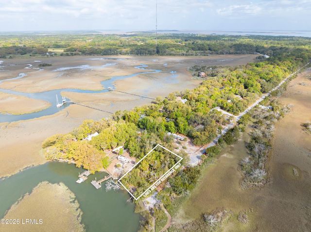 82 Inglewood Circle, St. Helena Island, SC 29920