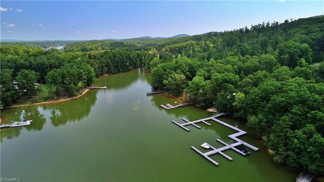 196 Sierra Trace Road, Denton, NC 27239