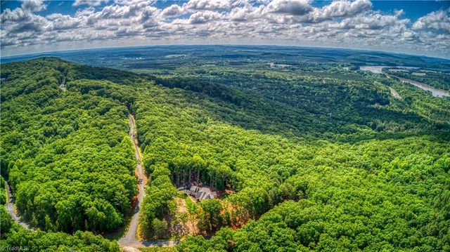 196 Sierra Trace Road, Denton, NC 27239