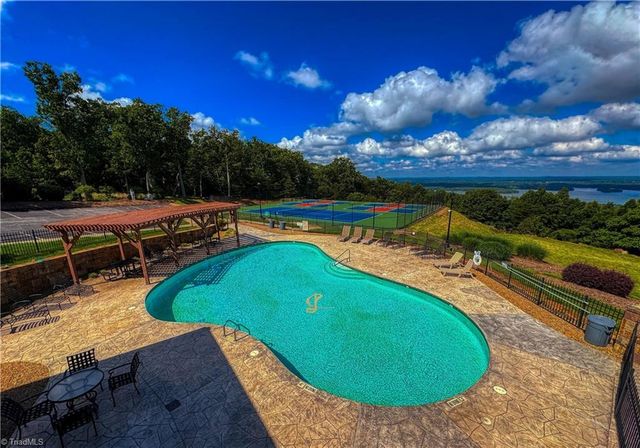 196 Sierra Trace Road, Denton, NC 27239
