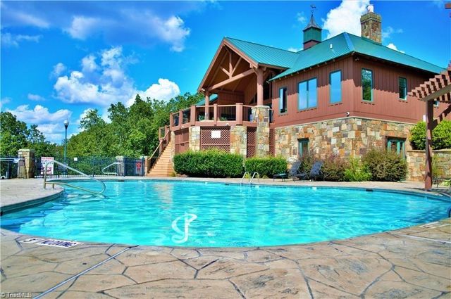 196 Sierra Trace Road, Denton, NC 27239