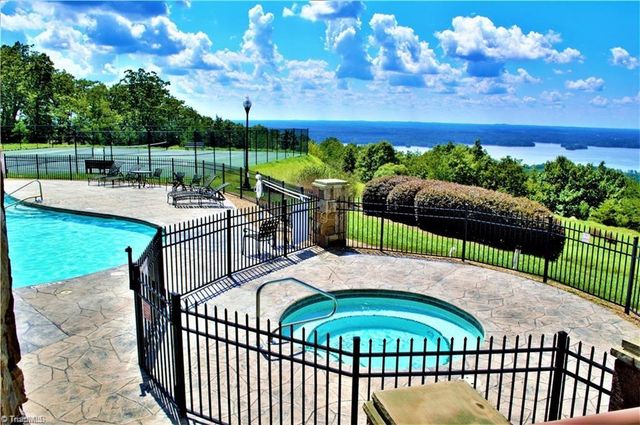 196 Sierra Trace Road, Denton, NC 27239