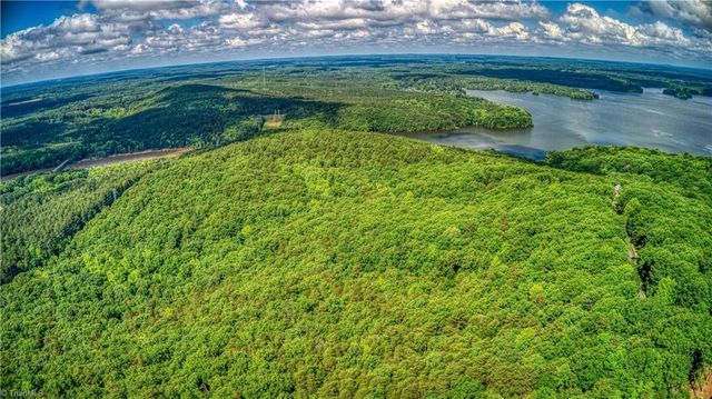 196 Sierra Trace Road, Denton, NC 27239